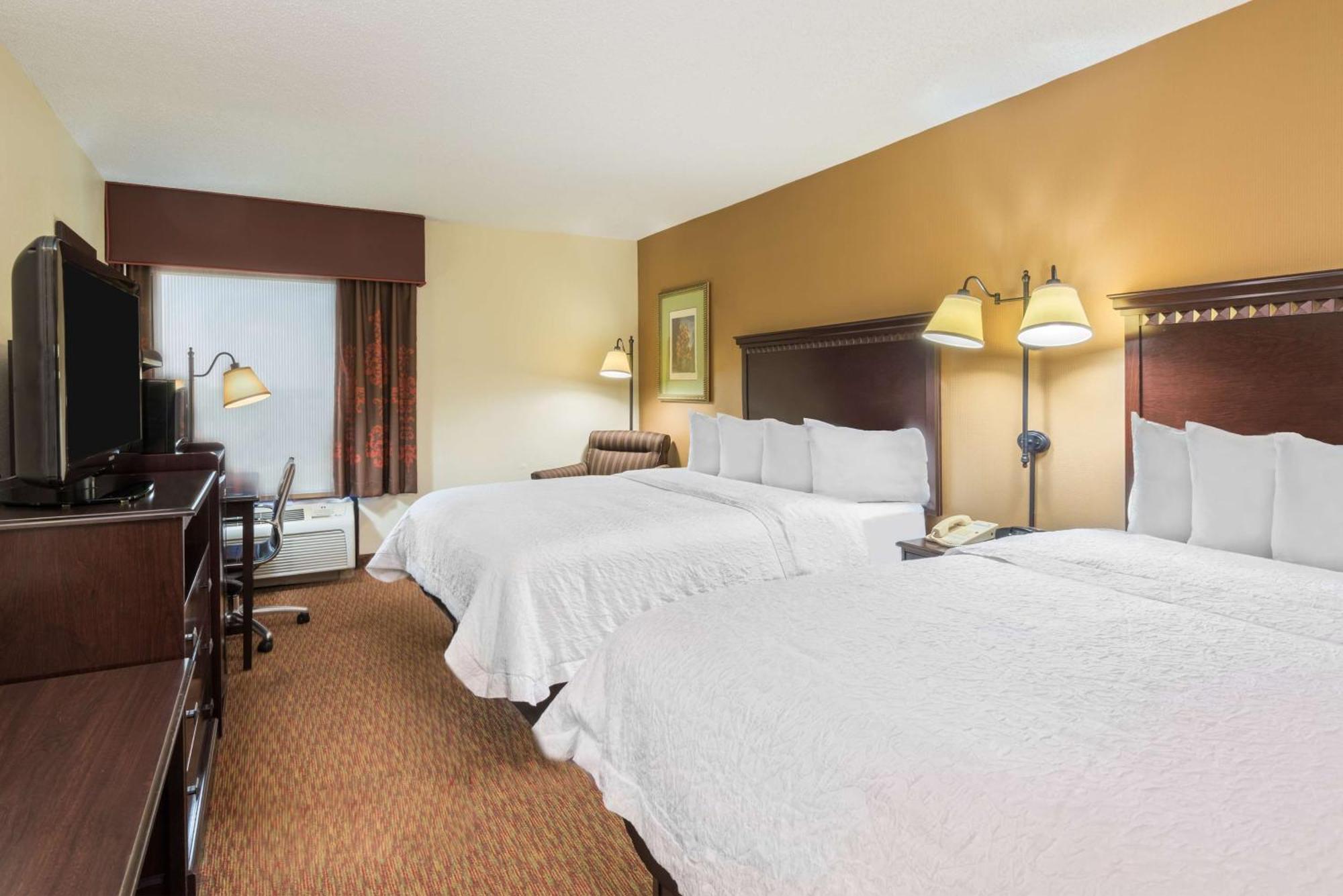 Hampton Inn Charlotte University Place Exterior photo