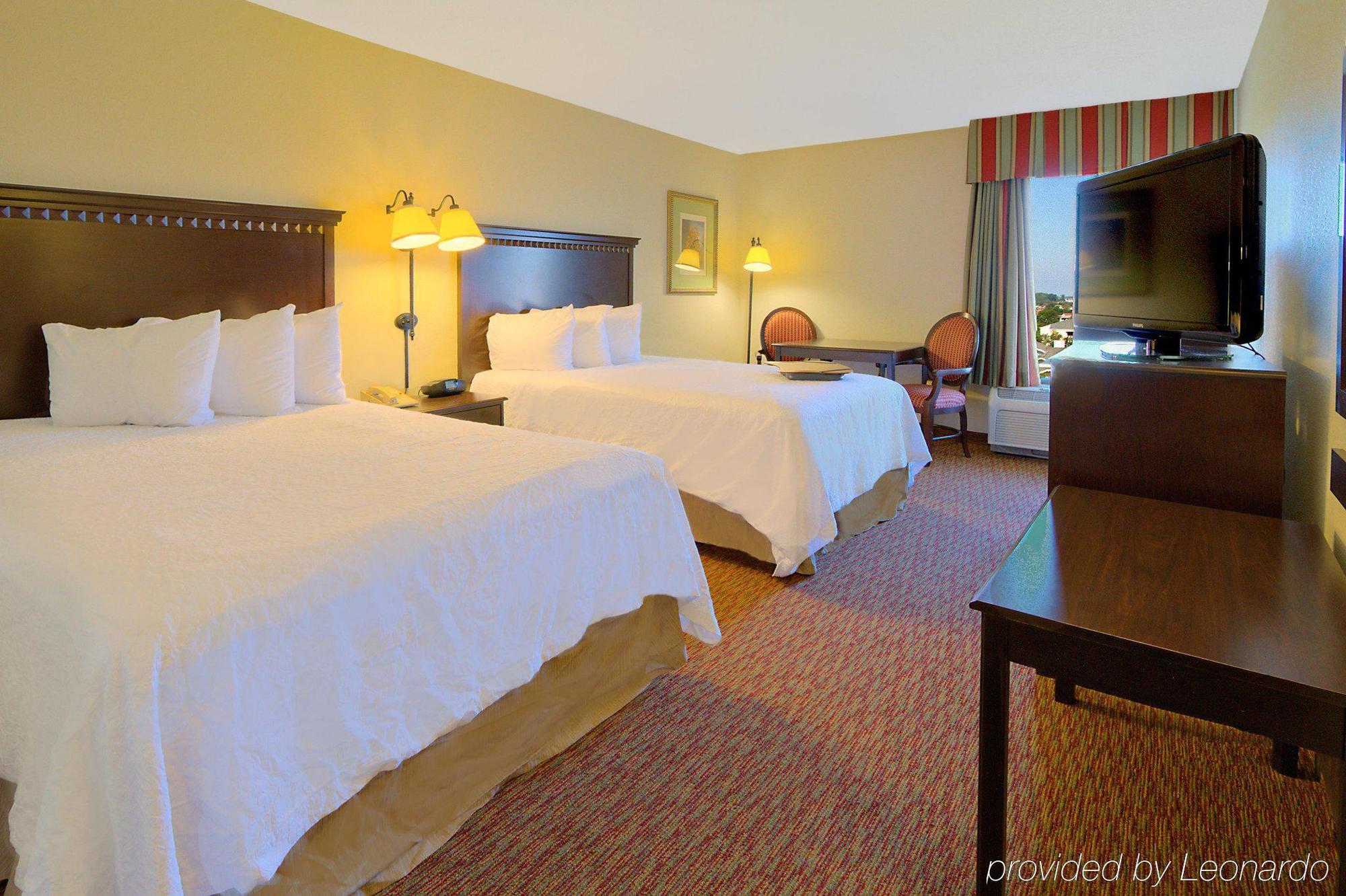 Hampton Inn Charlotte University Place Room photo