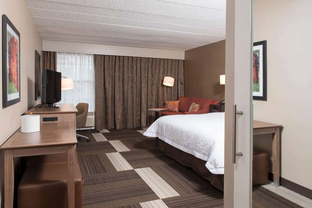 Hampton Inn Charlotte University Place Room photo
