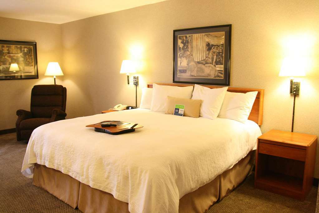Hampton Inn Charlotte University Place Room photo